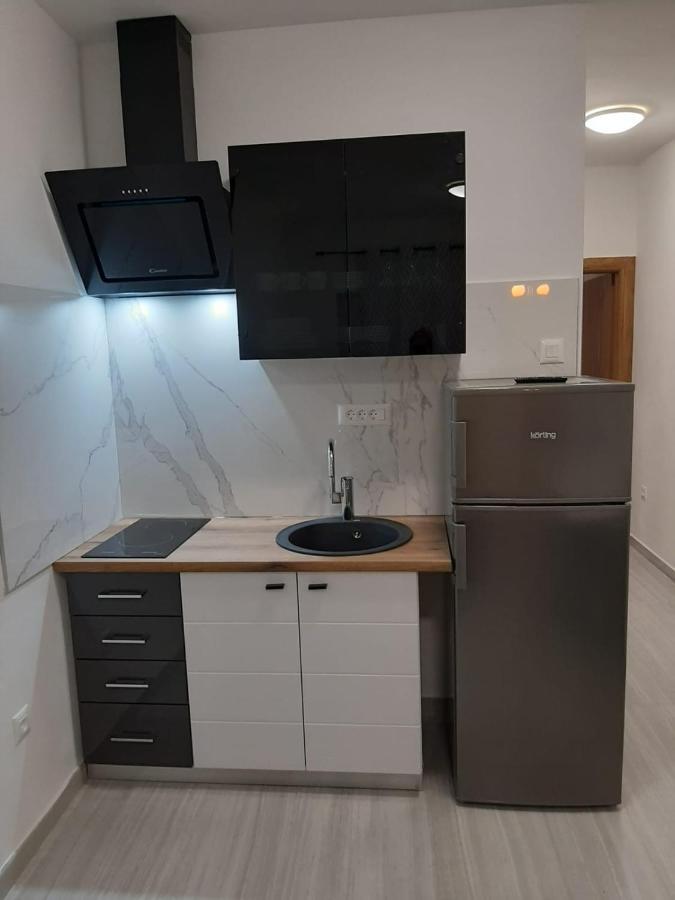 Apartmani Benjamin Бибине Екстериор снимка