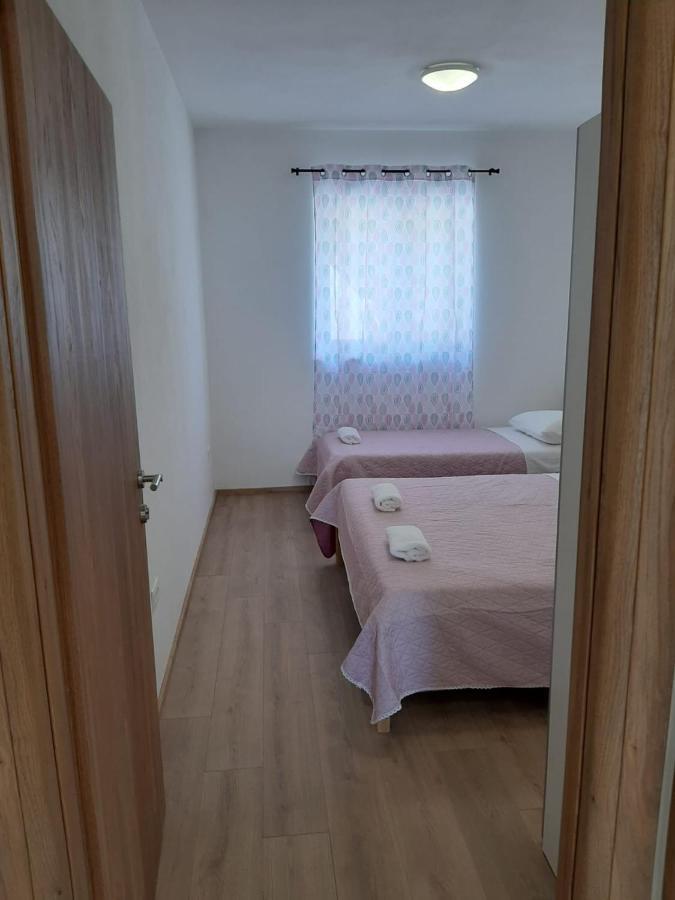 Apartmani Benjamin Бибине Екстериор снимка