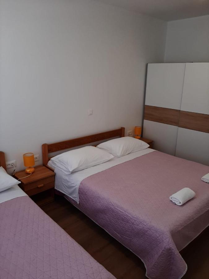 Apartmani Benjamin Бибине Екстериор снимка