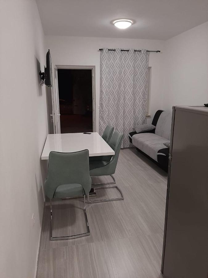 Apartmani Benjamin Бибине Екстериор снимка