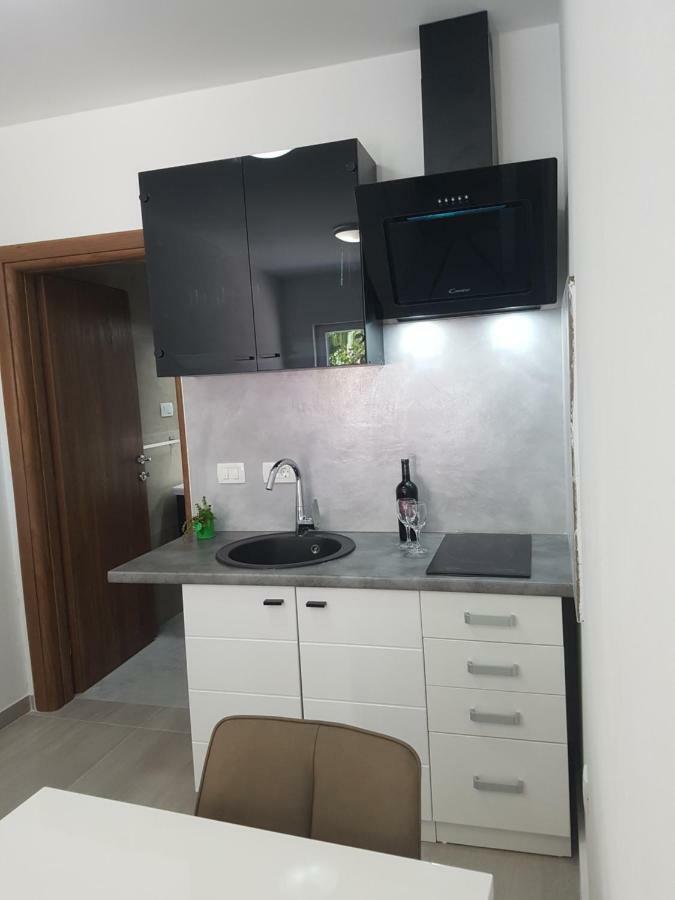 Apartmani Benjamin Бибине Екстериор снимка