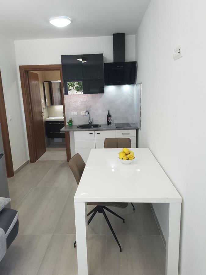 Apartmani Benjamin Бибине Екстериор снимка