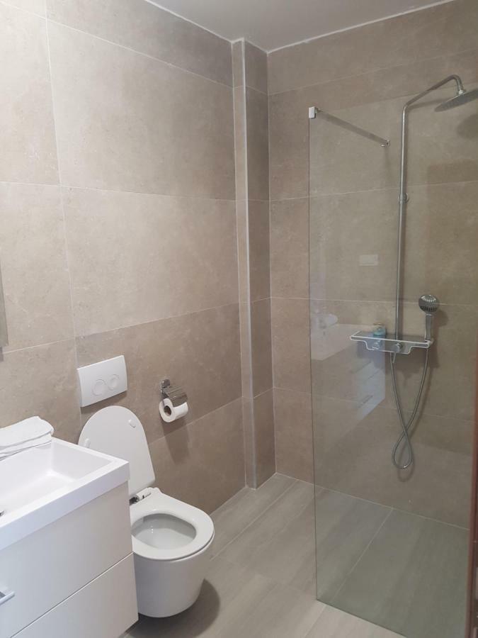 Apartmani Benjamin Бибине Екстериор снимка